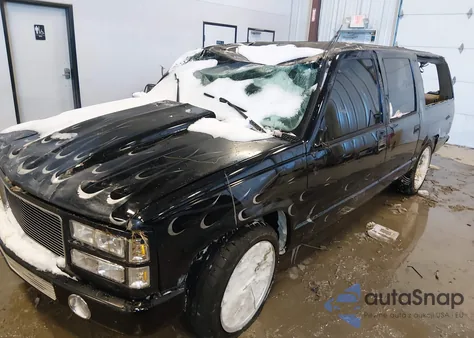 1999 GMC Suburban 1500 Slt Cmi z USA, uszkodzony, nr VIN 3GKEC16R6XG500456